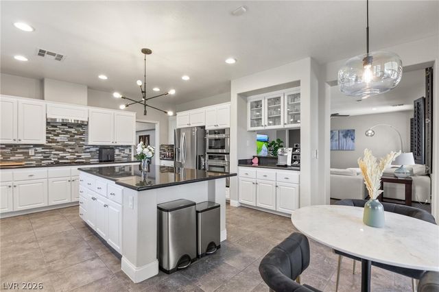 2972 Imperial Purple Court, Las Vegas, NV 89117