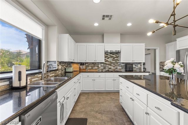 2972 Imperial Purple Court, Las Vegas, NV 89117