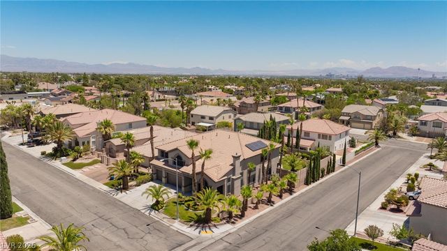 2972 Imperial Purple Court, Las Vegas, NV 89117