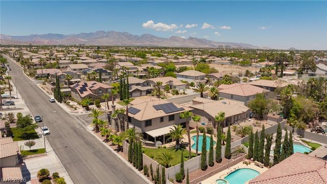 2972 Imperial Purple Court, Las Vegas, NV 89117