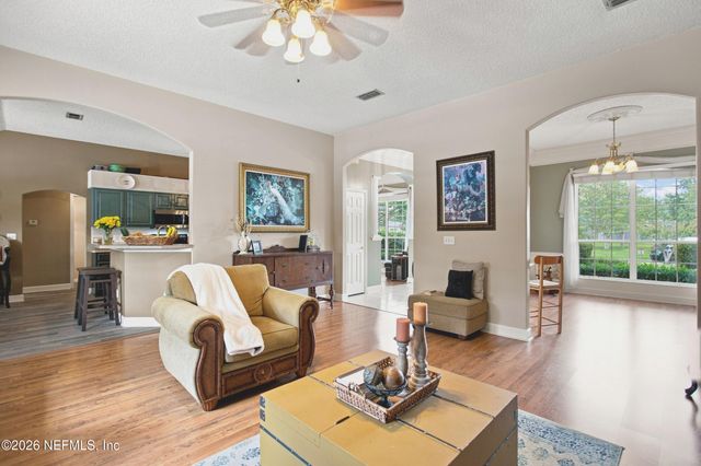 10322 HAMLET GLEN Drive, Jacksonville, FL 32221