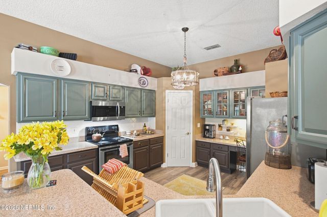 10322 HAMLET GLEN Drive, Jacksonville, FL 32221