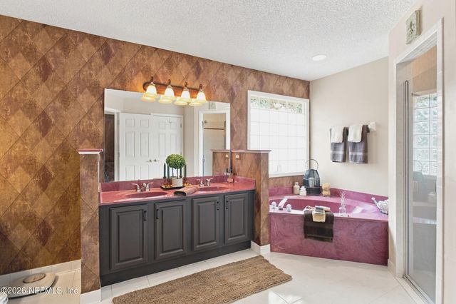 10322 HAMLET GLEN Drive, Jacksonville, FL 32221