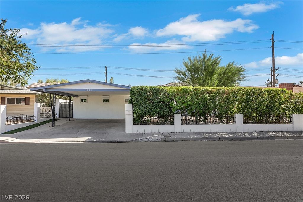 2013 Sunland Avenue, Las Vegas, NV 89106 — exterior