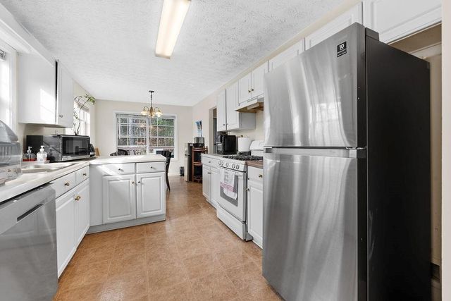 1400 Stampmill Way, Lawrenceville, GA 30043