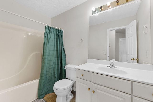 1400 Stampmill Way, Lawrenceville, GA 30043