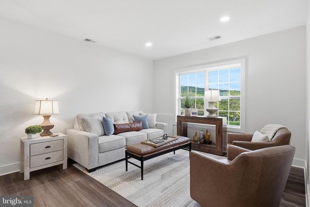 580 DOGWOOD TRL, Harpers Ferry, WV 25425