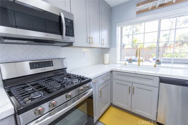 2196 Evergreen, Tustin, CA 92782