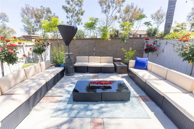 2196 Evergreen, Tustin, CA 92782