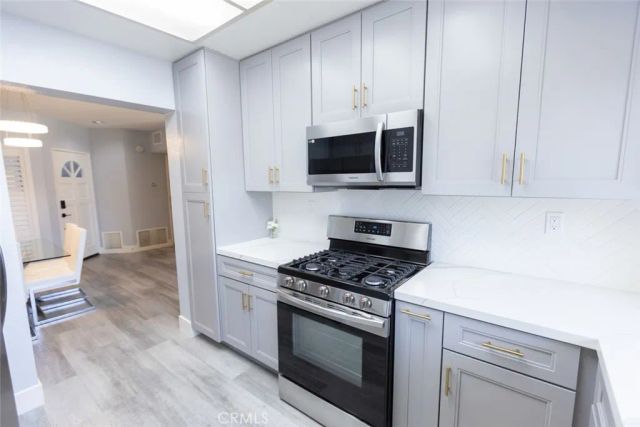 2196 Evergreen, Tustin, CA 92782