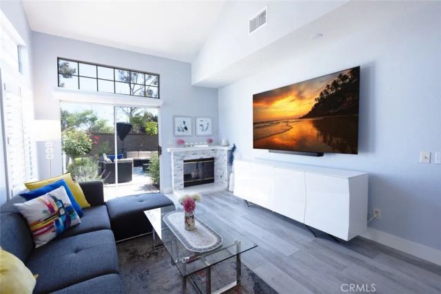 2196 Evergreen, Tustin, CA 92782