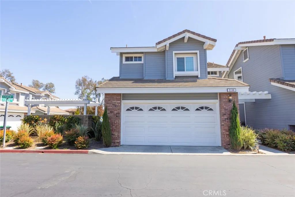 2196 Evergreen, Tustin, CA 92782