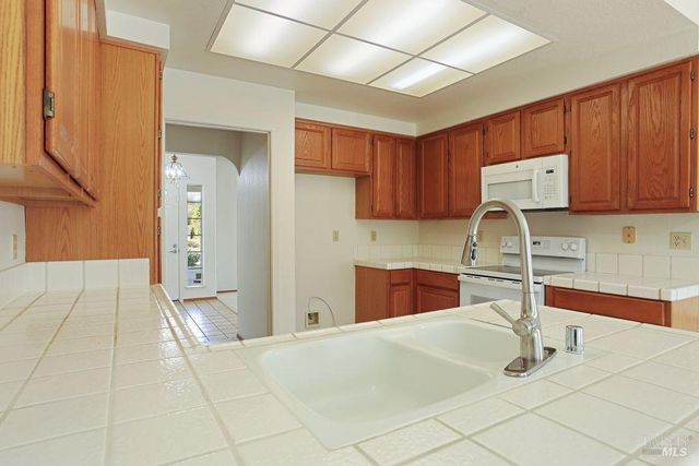 517 BRITANNIA Dr, Vallejo, CA 94591