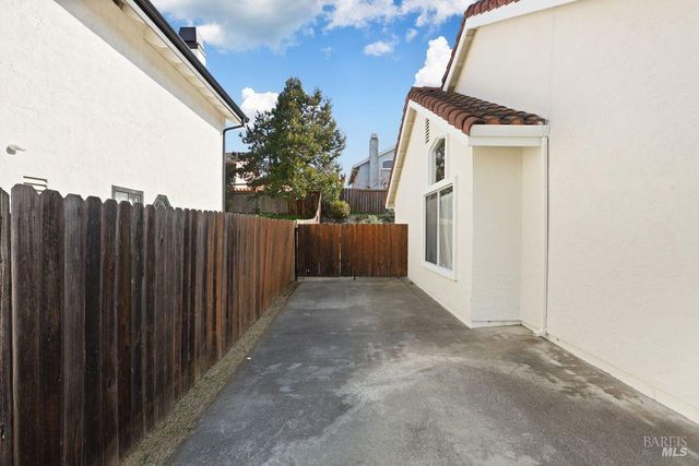 517 BRITANNIA Dr, Vallejo, CA 94591