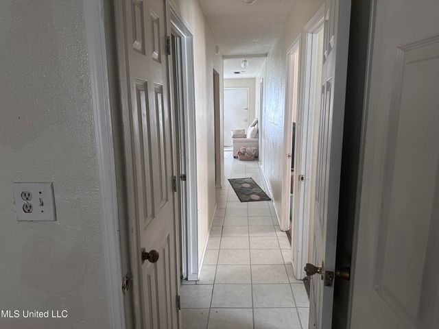 2110 Cleveland Avenue, Pascagoula, MS 39567