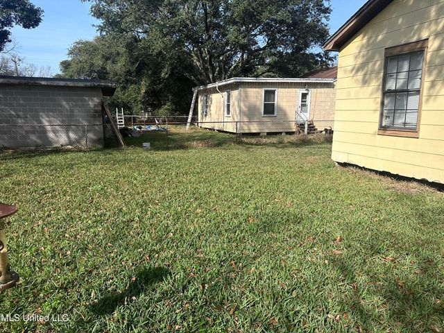 2110 Cleveland Avenue, Pascagoula, MS 39567