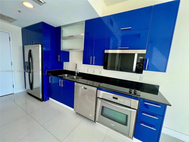 60 SW 13th St 1611, Miami, FL 33130