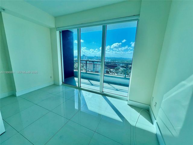 60 SW 13th St 1611, Miami, FL 33130