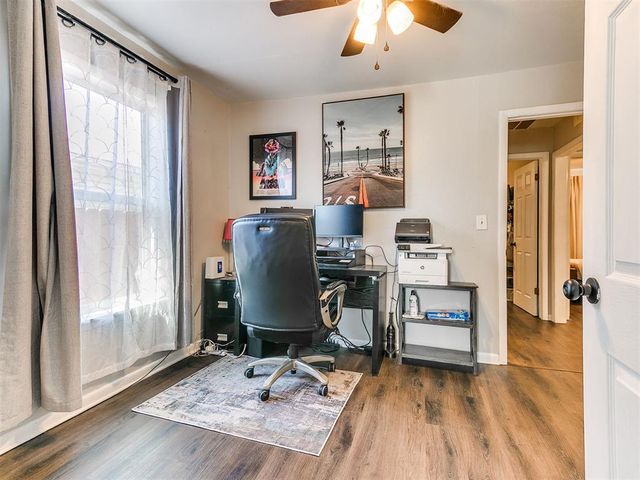 927 E Symmes Street, Norman, OK 73071