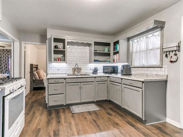 927 E Symmes Street, Norman, OK 73071