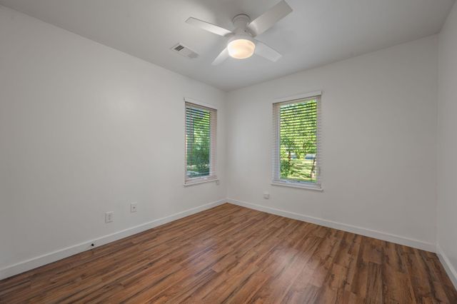 3203 Dolphin DR, Austin, TX 78704