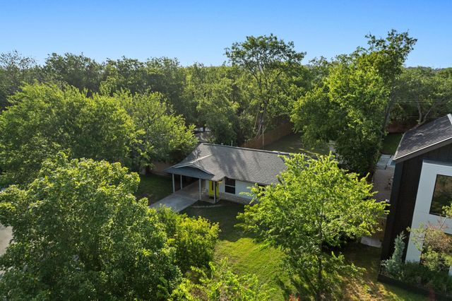 3203 Dolphin DR, Austin, TX 78704