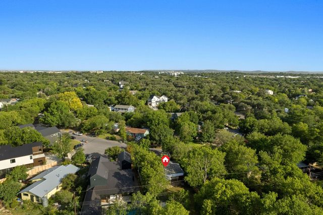 3203 Dolphin DR, Austin, TX 78704