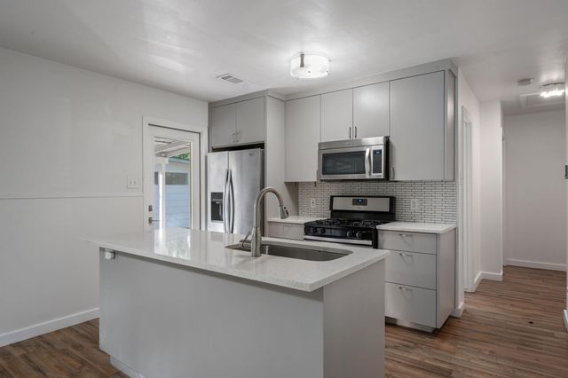 3203 Dolphin DR, Austin, TX 78704
