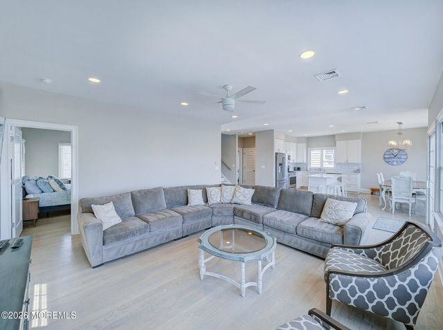 231 Bryn Mawr Avenue, Lavallette, NJ 08735