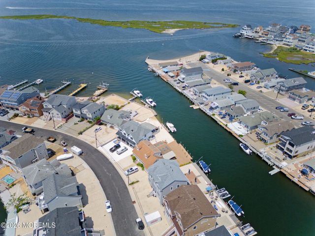 231 Bryn Mawr Avenue, Lavallette, NJ 08735