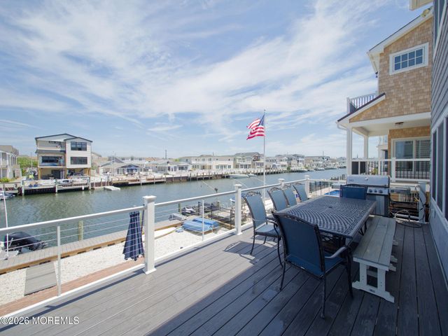 231 Bryn Mawr Avenue, Lavallette, NJ 08735