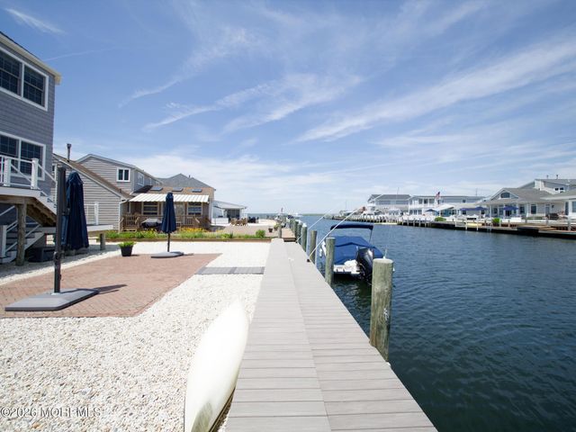 231 Bryn Mawr Avenue, Lavallette, NJ 08735