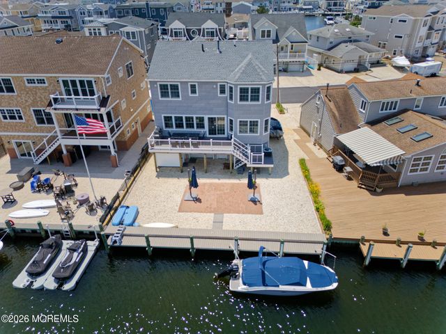 231 Bryn Mawr Avenue, Lavallette, NJ 08735