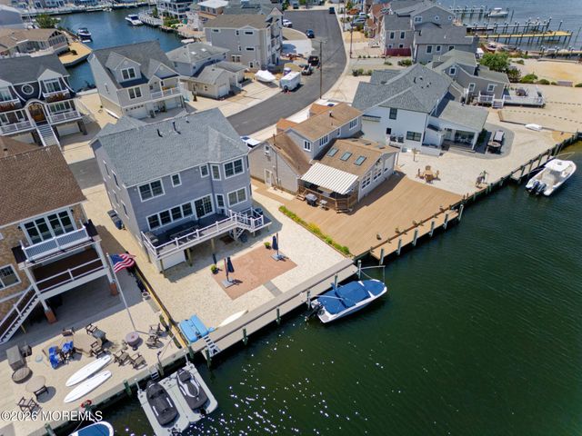 231 Bryn Mawr Avenue, Lavallette, NJ 08735