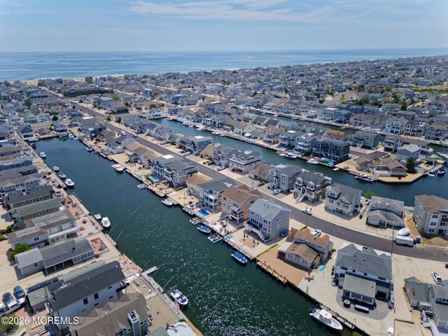231 Bryn Mawr Avenue, Lavallette, NJ 08735