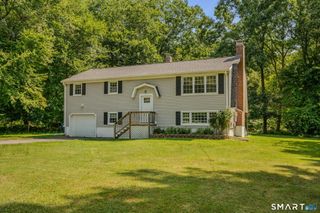 5 Partridge Hollow Road, Ledyard, CT 06335