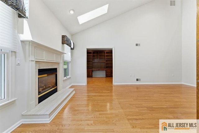 41 Sherwood Drive, Monroe, NJ 08831