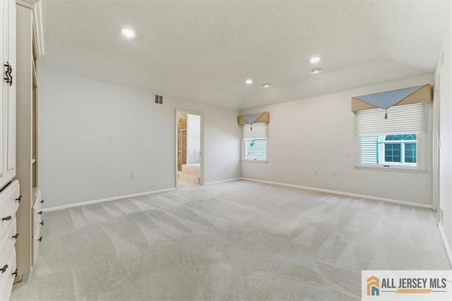 41 Sherwood Drive, Monroe, NJ 08831