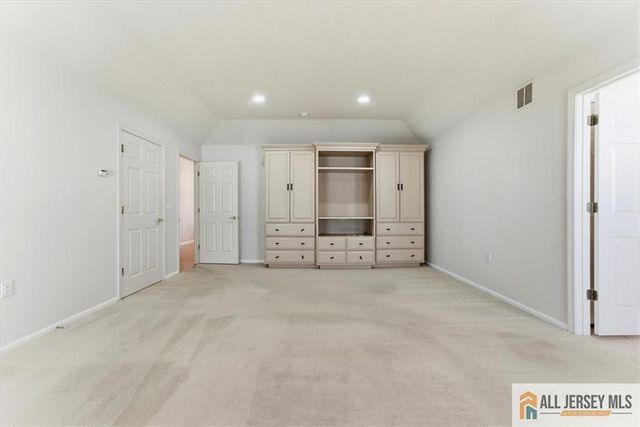 41 Sherwood Drive, Monroe, NJ 08831