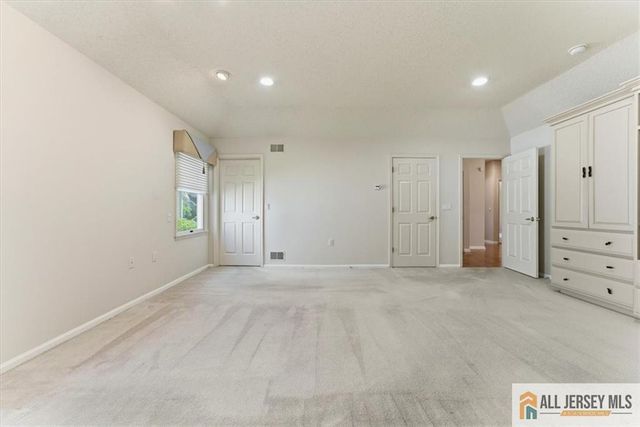 41 Sherwood Drive, Monroe, NJ 08831