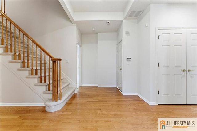 41 Sherwood Drive, Monroe, NJ 08831