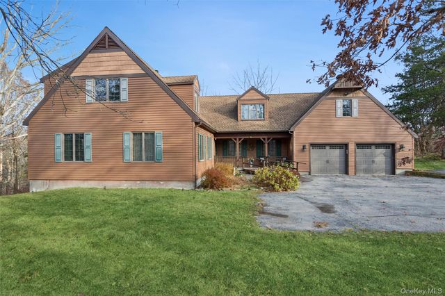 686 Traver Road, Pleasant Valley, NY 12569