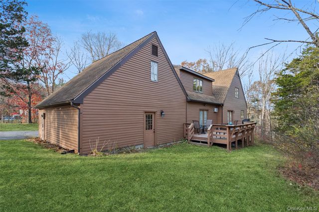 686 Traver Road, Pleasant Valley, NY 12569