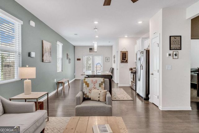 5568 Foxglove Way, Oakwood, GA 30566