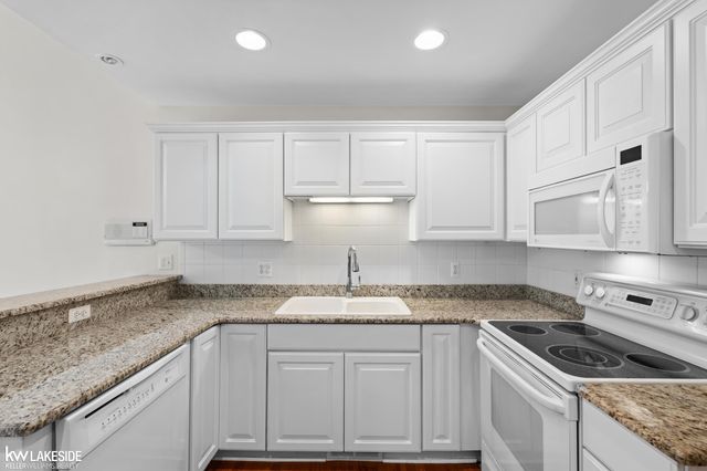 44312 Patricia Drive, Sterling Heights, MI 48314