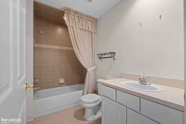 44312 Patricia Drive, Sterling Heights, MI 48314