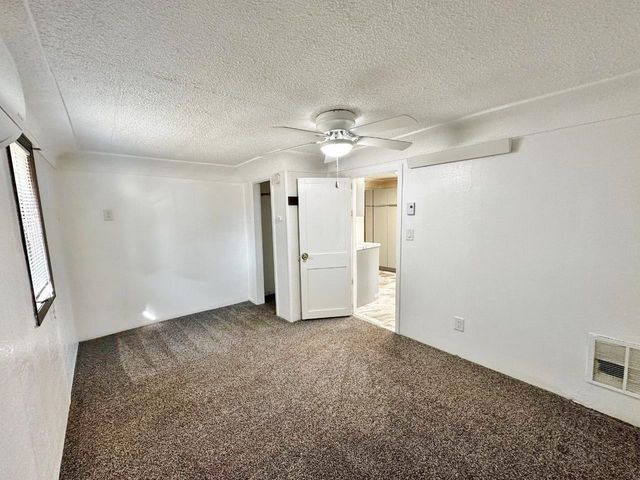 928 39th Street SE, Minot, ND 58701