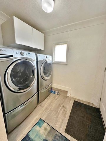 928 39th Street SE, Minot, ND 58701