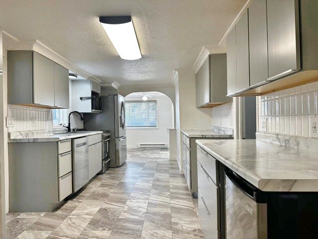 928 39th Street SE, Minot, ND 58701