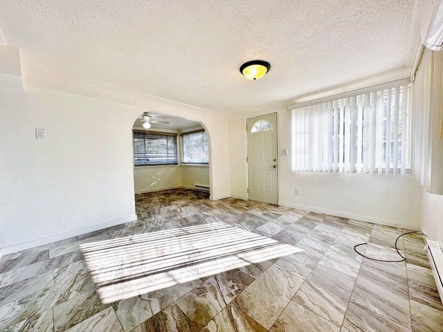 928 39th Street SE, Minot, ND 58701